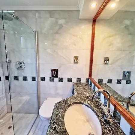 Villa Amorosa Beach 6
